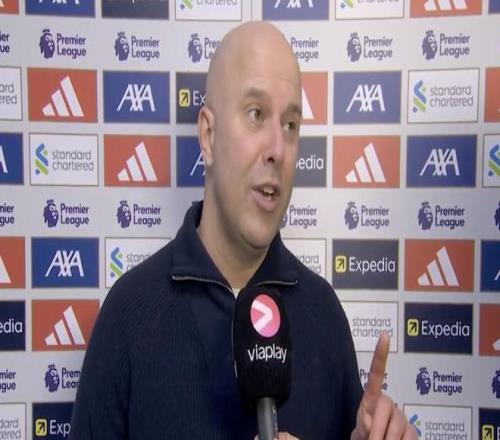 利物浦客场,领先曼城,客队球迷欢,万博体育平台,体育博彩,体育投注,万博官网,体育赛事投注,万博体育官网